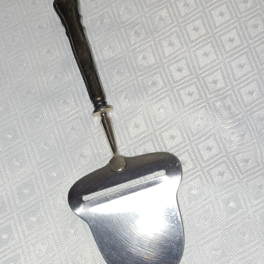 Vintage -Spur - Silverplated - Plane cheese slicer Rustifi  -patent 43377